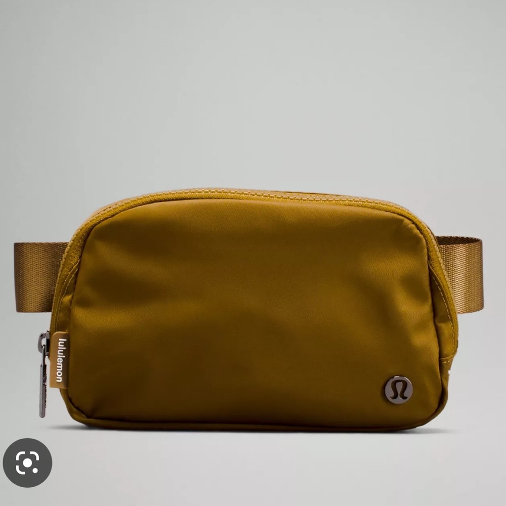 Lululemon Everywhere Belt Bag in Mustard